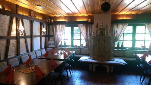 Hotel Restaurant Bayernstube pet-friendly hotel Toenisvorst