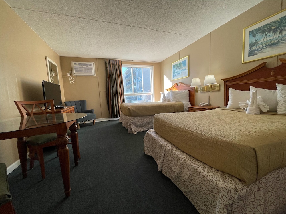 Polynesian Beach & Golf Resort - photo 12