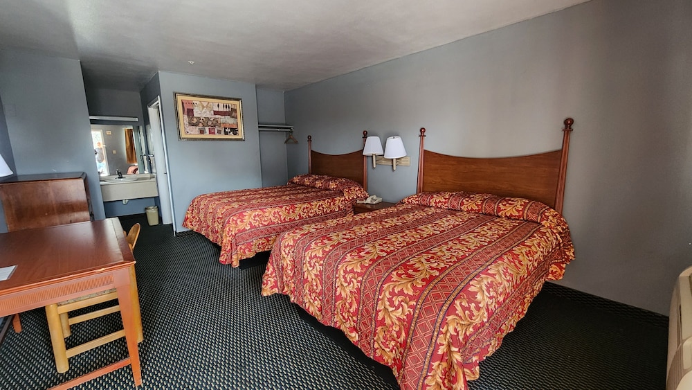 Benbrook Inn & Suites - photo 16