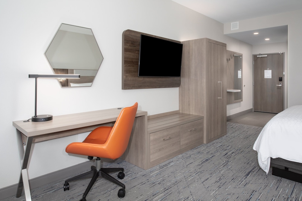 Holiday Inn Express and Suites Burley by IHG - photo 99