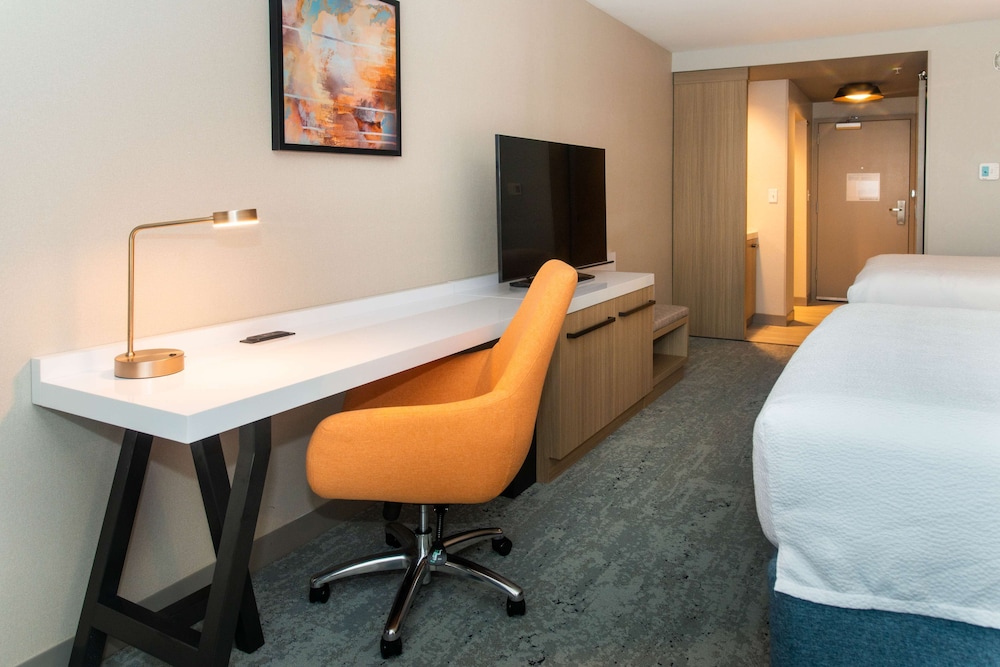 Hilton Garden Inn Mattoon - photo 13
