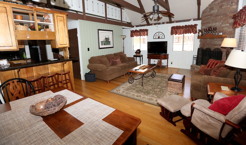 Pine Mountain Club Chalets Resort - photo 285