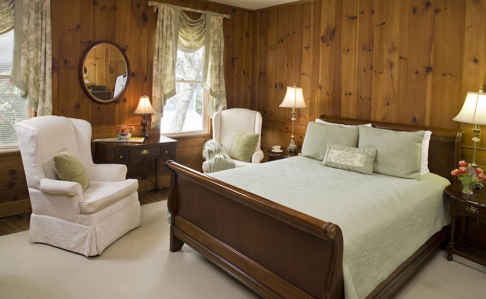 1906 Pine Crest Inn - photo 14