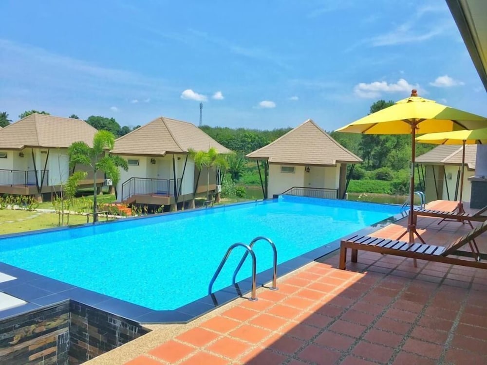 Tipparika Riverview Hotel — hotel in Hat Yai