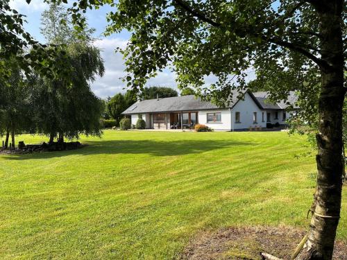 Ballycorrigan Lodge Luxury house for up to 12 guests — 4-Star Luxury Hotel in Ballina, Republic of Ireland
