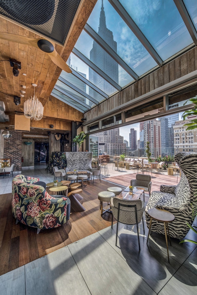 Courtyard by Marriott New York Manhattan Herald Square - photo 16