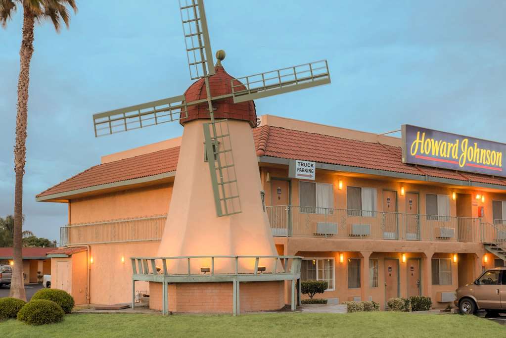 Howard Johnson by Wyndham Modesto Ceres - photo 3