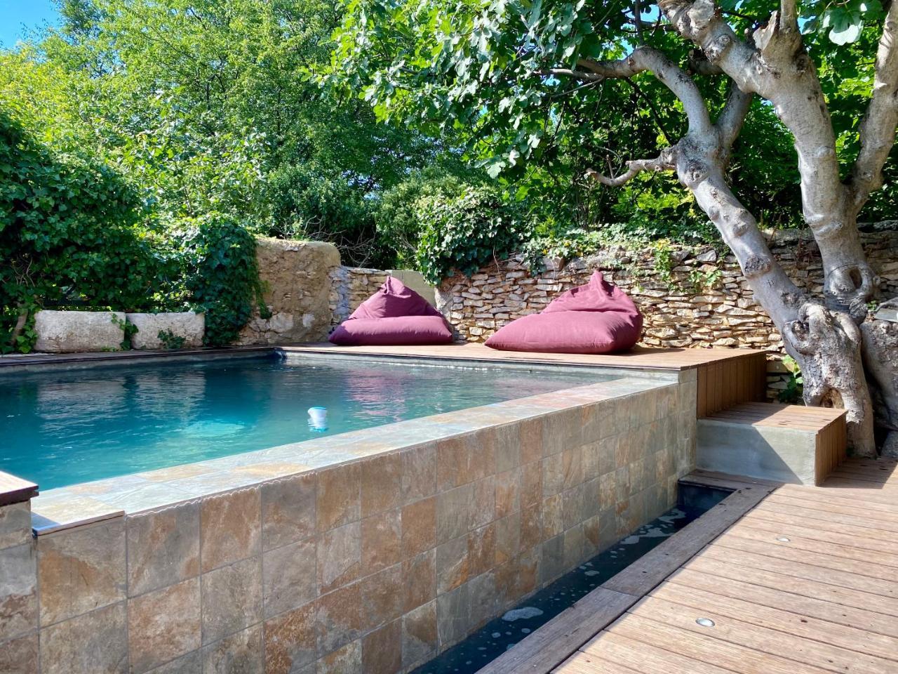 La Maison Jaune Une Experience Inoubliable — 4-Star Luxury Hotel in Villes-Sur-Auzon, France