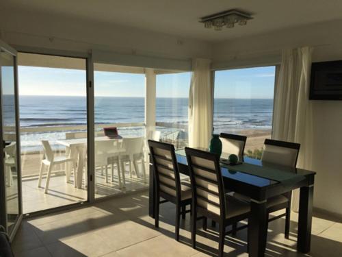 Pinamar Alquilo Departamentos Frente Al Mar — 4-Star Luxury Hotel in Pinamar, Argentina