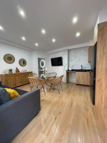 Uim Mediterraneo Pb Virgen Del Carmen Wifi in Sagunto, Spain