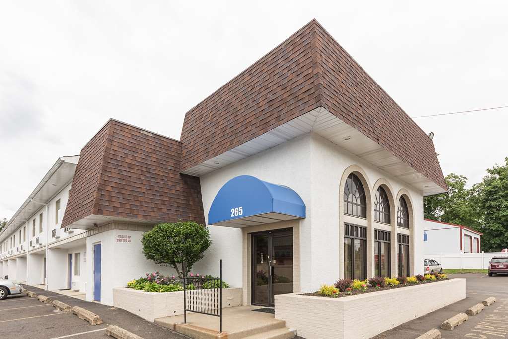 Motel 6 Warminster PA - photo 6