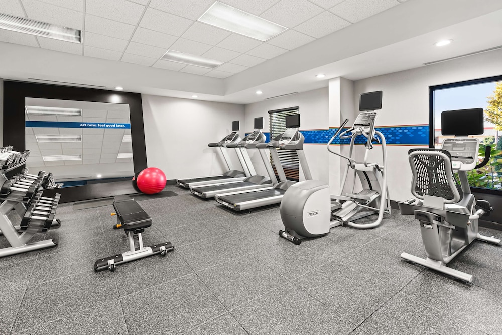 Hampton Inn Seekonk - photo 26