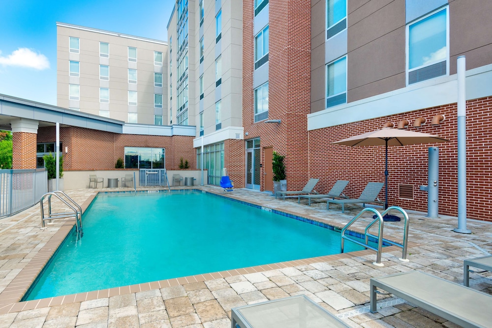 Hampton Inn & Suites Tallahassee Capitol University - featured photo