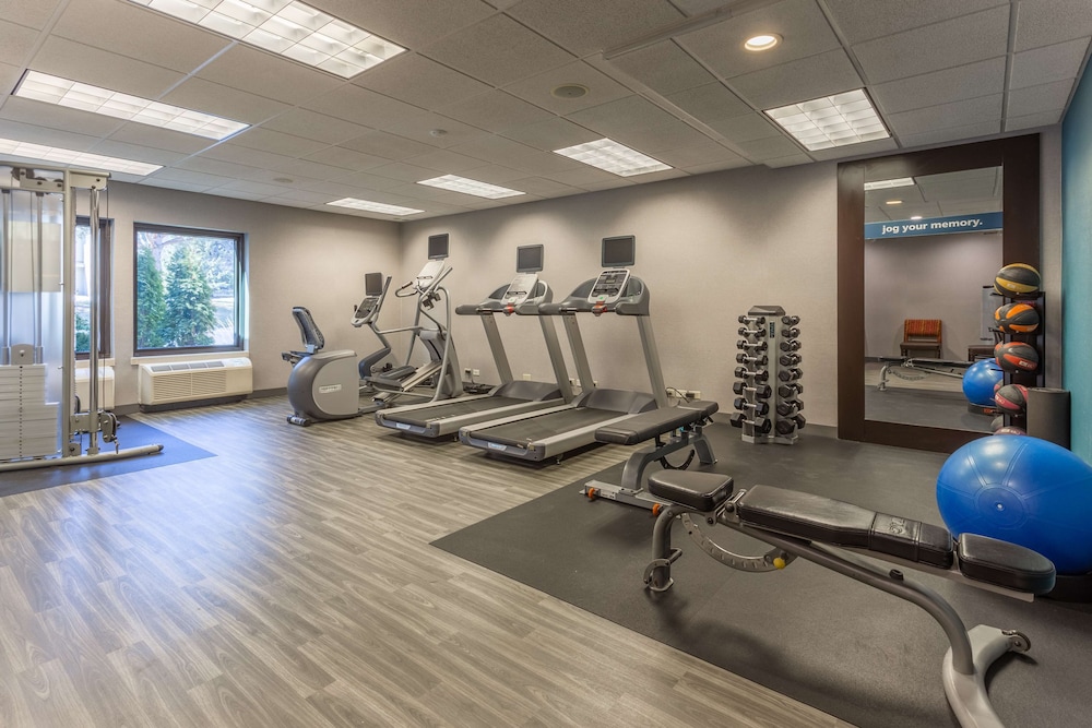 Hampton Inn Madison East Towne Mall Area - photo 17