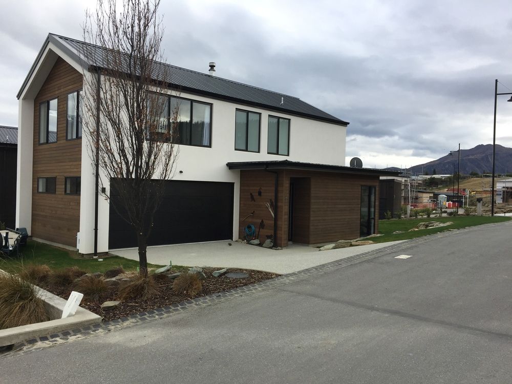 Kirimoko Peaks Townhouse — 4-Star Luxury Hotel in Wanaka, New Zealand