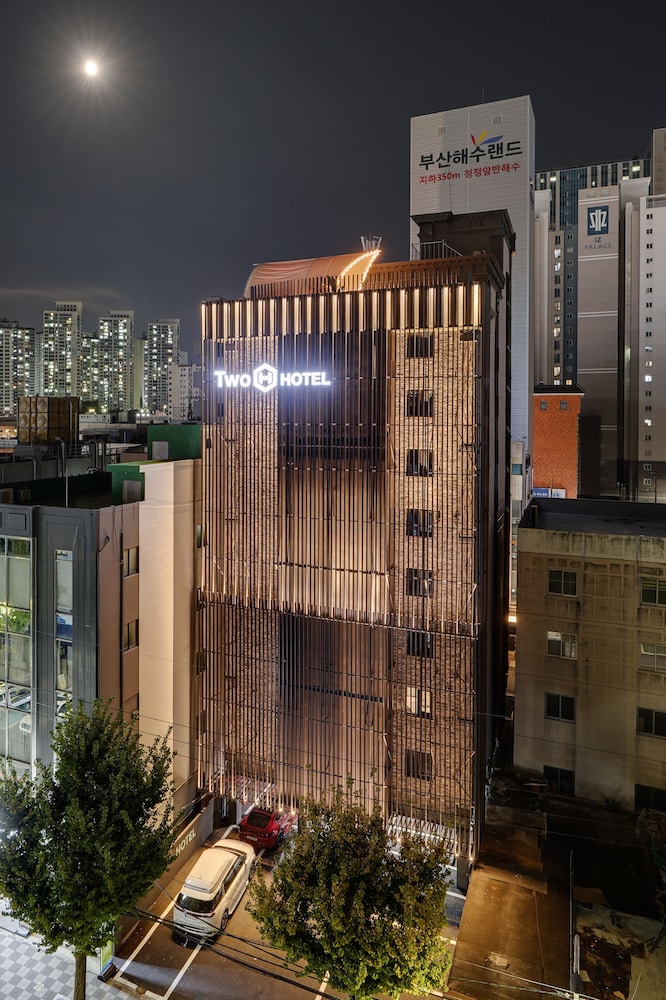 Two H Hotel - carbon neutral hotel in Busan