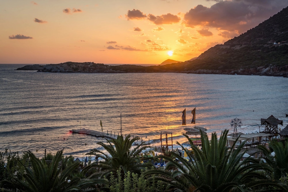 Talea Beach - carbon neutral hotel in Rethymno