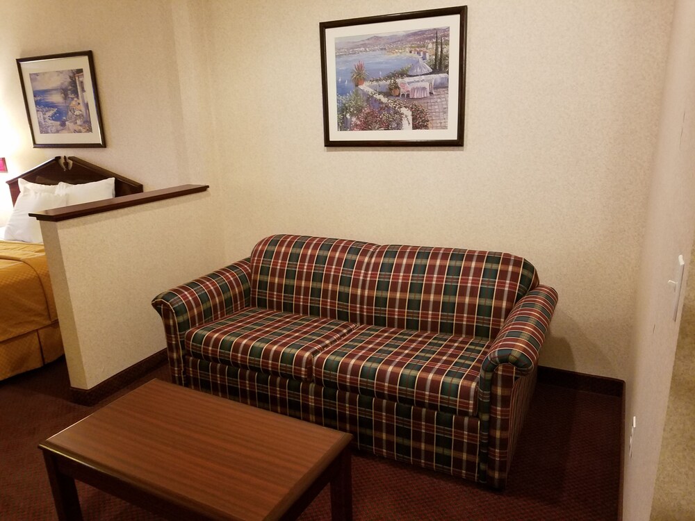 Holiday Inn Express & Suites Portland East - photo 14