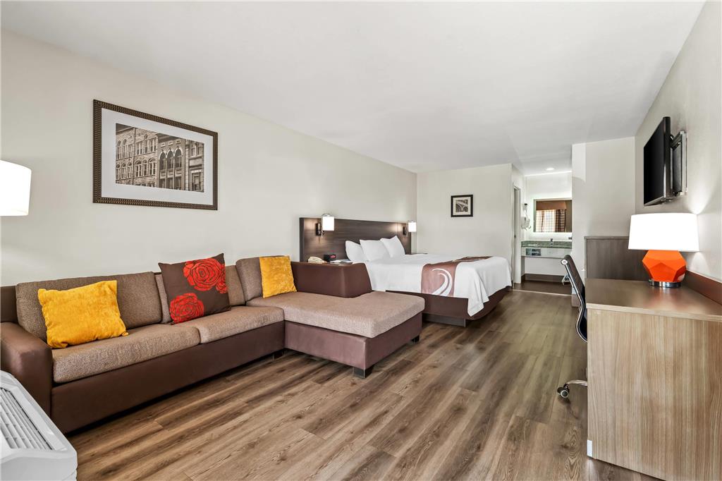 Quality Inn & Suites near Robins Air Force Base - photo 32