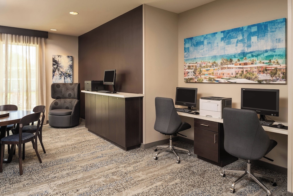 Courtyard by Marriott Fort Lauderdale Airport & Cruise Port - photo 21