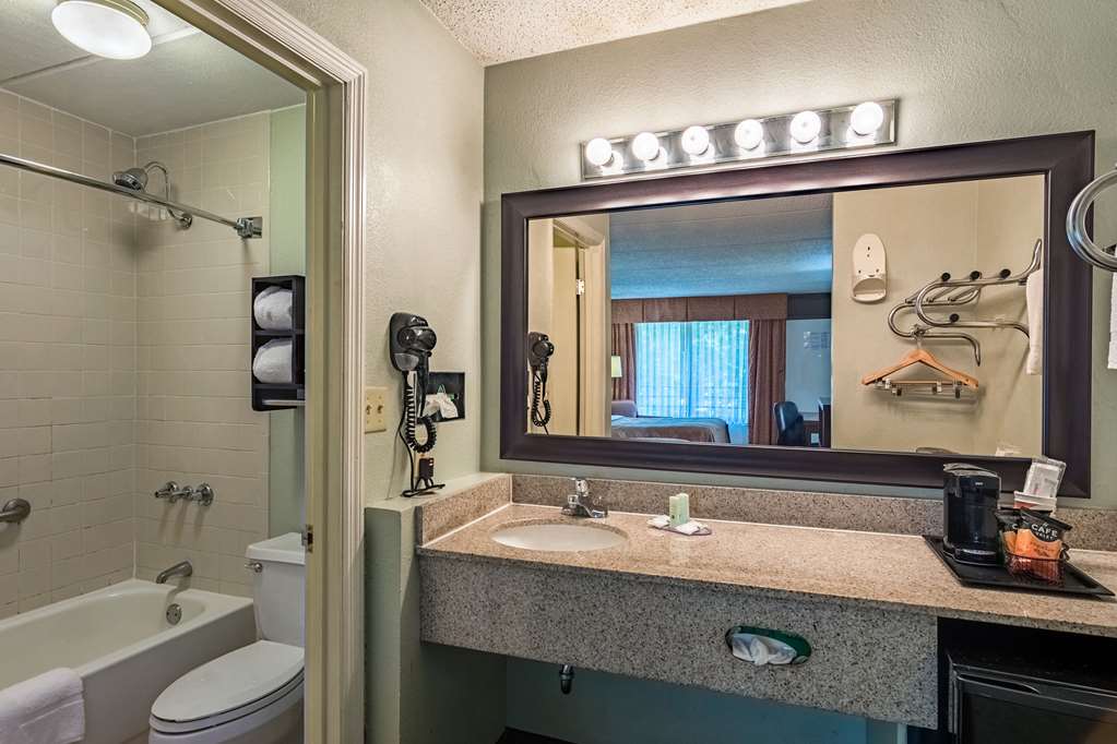 Quality Inn Columbus near Fort Benning - photo 19