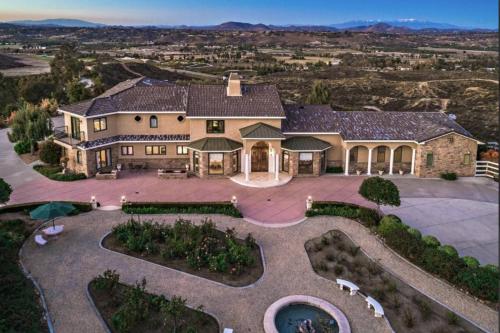 Fountainhead Vineyards Manor in Temecula, United States