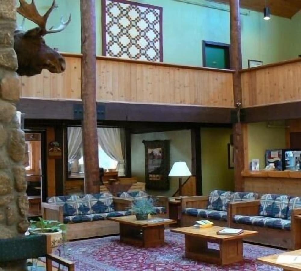 Snowy Owl Inn And Resort - photo 3