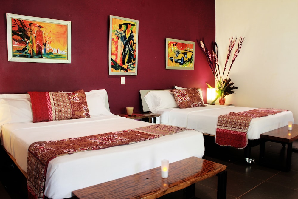 Oasis De Las Palmas — hotel in Ciudad Cortes