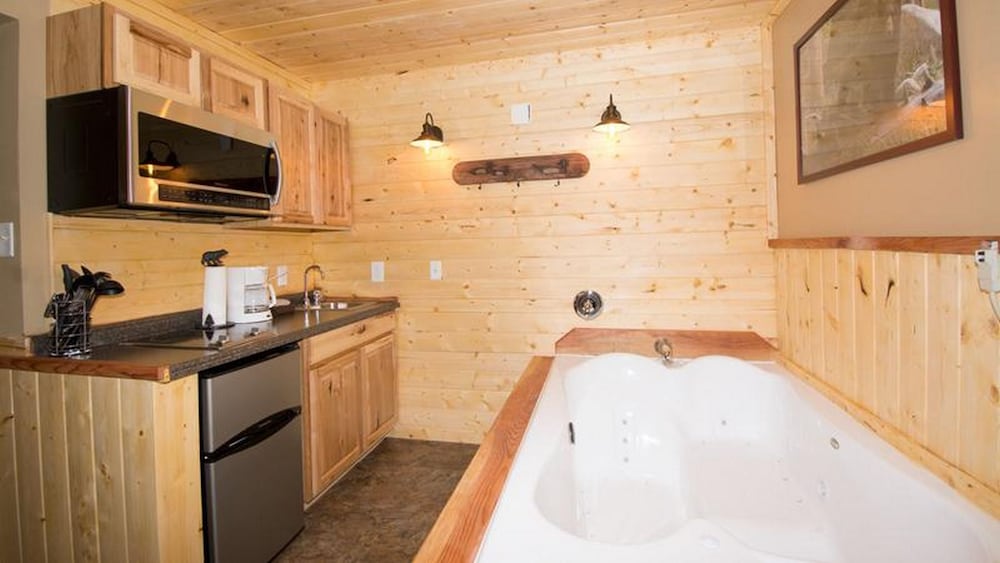 Upper Canyon Inn & Cabins - photo 49