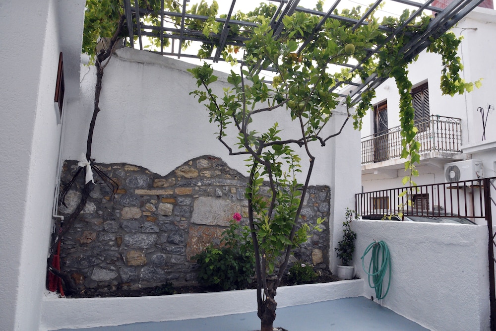 Dionh in Agios Nikolaos, Greece