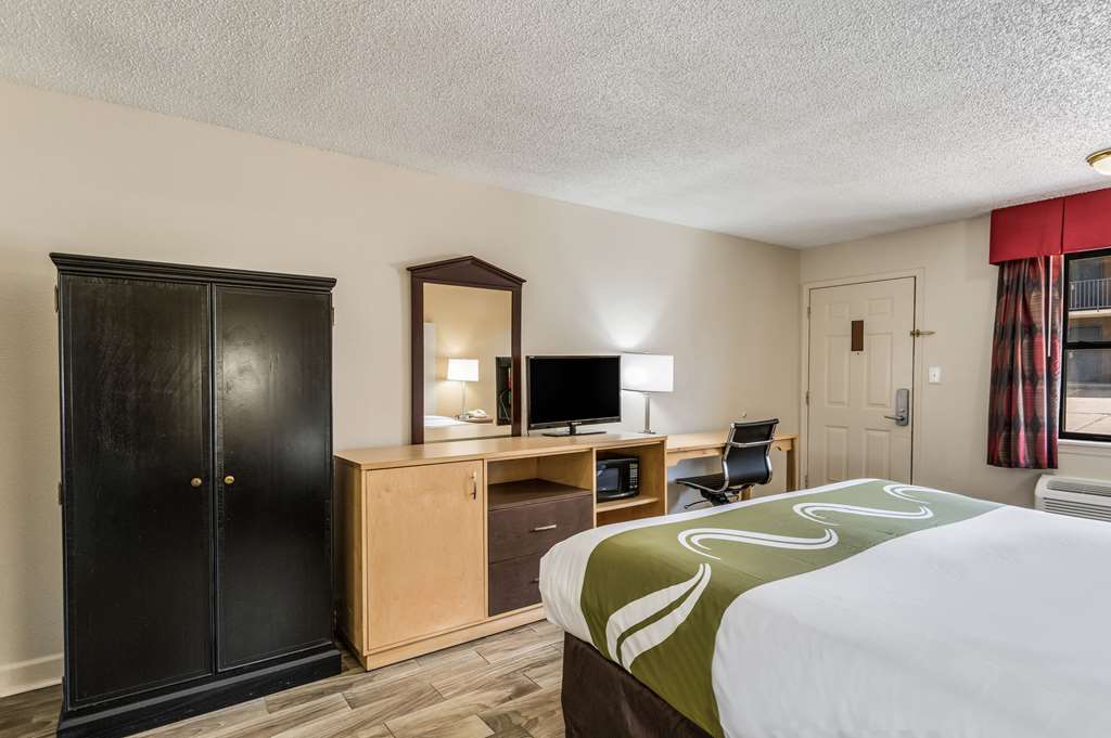 Quality Inn & Suites Hot Springs Lake Hamilton - photo 10