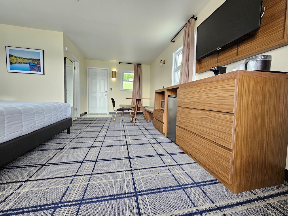 The Hotel Laurel at Seneca - photo 5