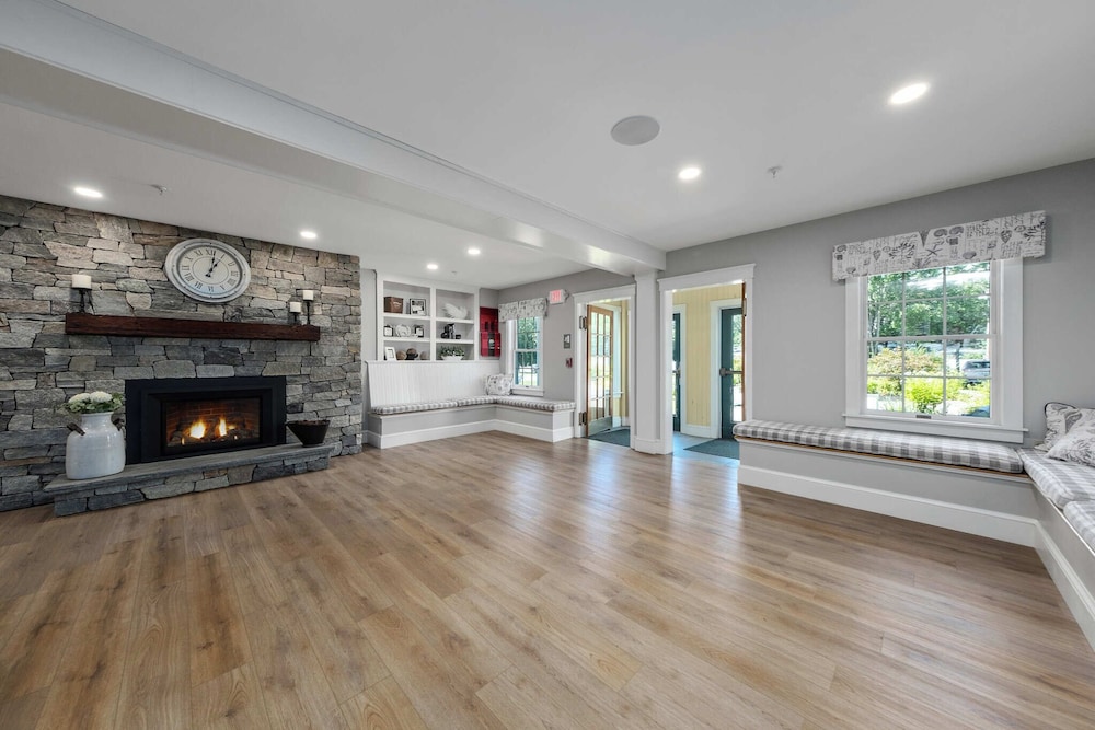 The Country Inn at Camden Rockport - photo 2