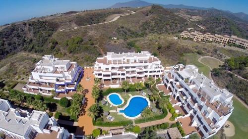Spacious apartement with large terraces Lunymar Golf Estepona in Estepona, Spain