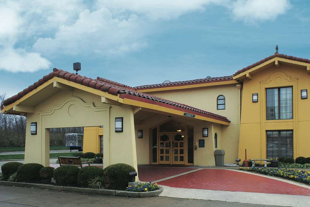 La Quinta Inn Lexington Horse Park - photo 3