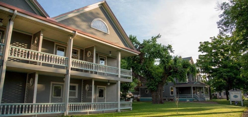 The Shelby Inn - photo 22