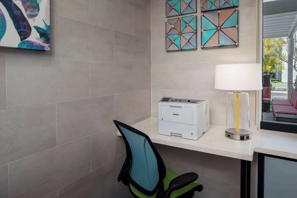 Home2 Suites by Hilton San Jose South - photo 18