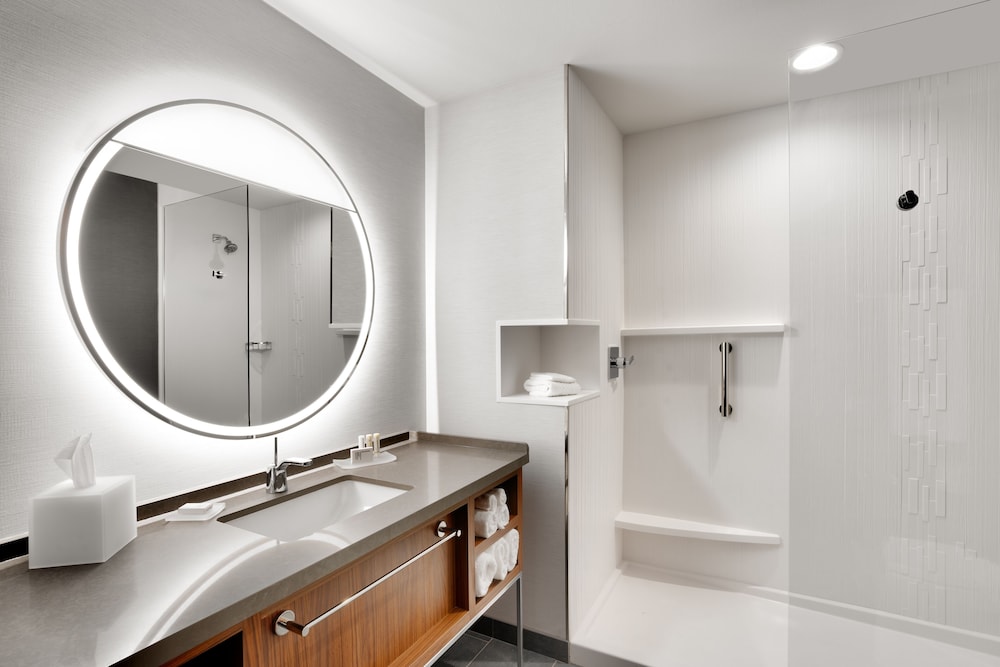 Courtyard by Marriott Ames - photo 11