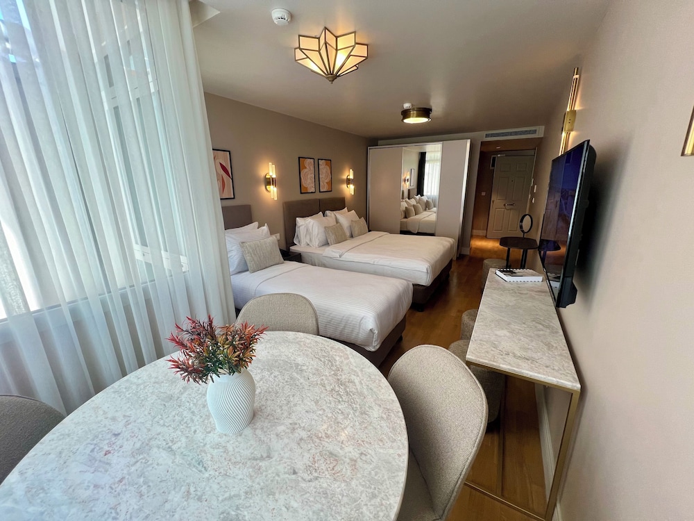Weingart Suites Hotel — 4-Star Luxury Hotel in Istanbul, Turkey