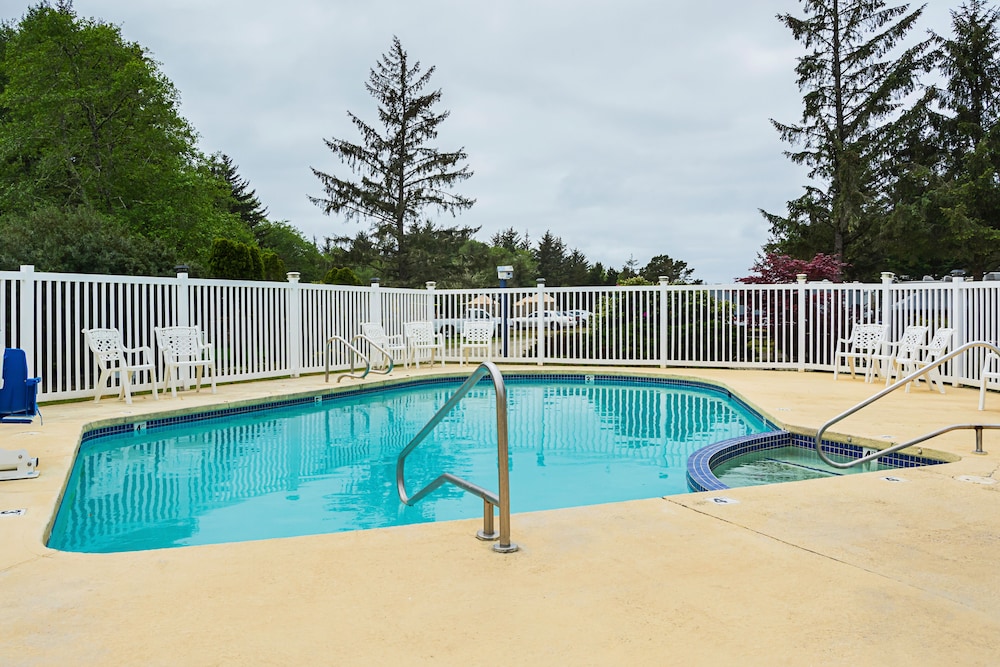 Long Beach RV & Camping Resort - photo 18
