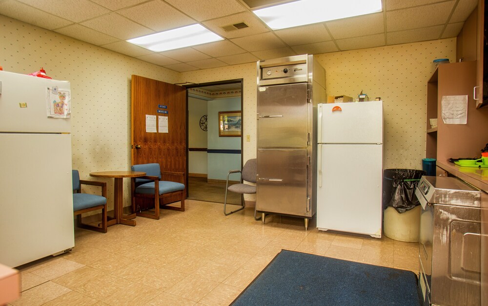 Lafayette Inn - photo 23