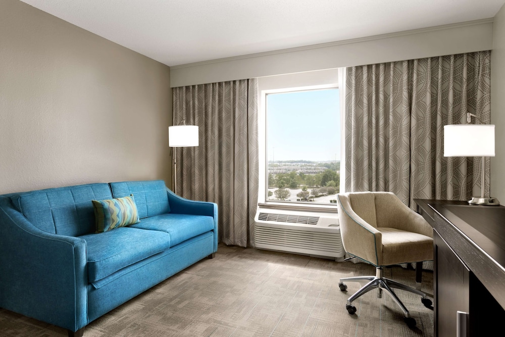 Hampton Inn Stow - photo 19
