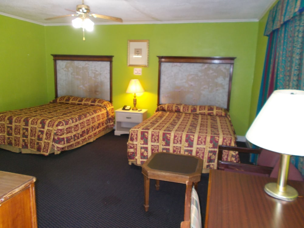 Hillside Motel - photo 17