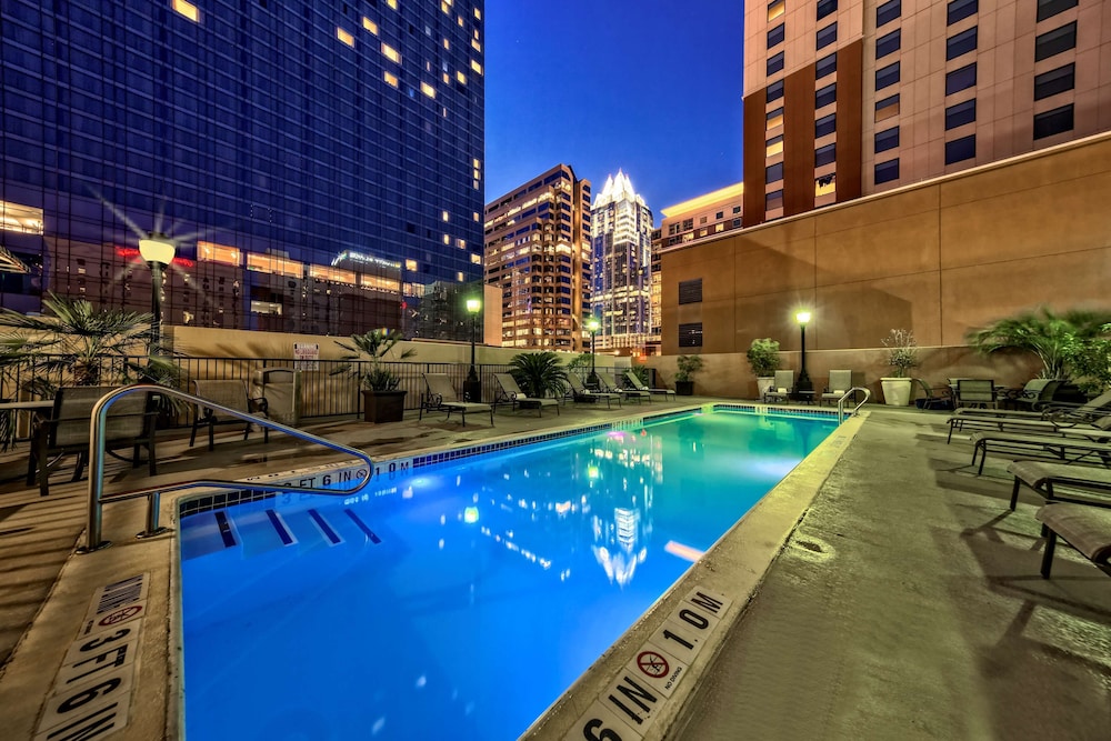 Hampton Inn & Suites Austin Downtown - photo 45