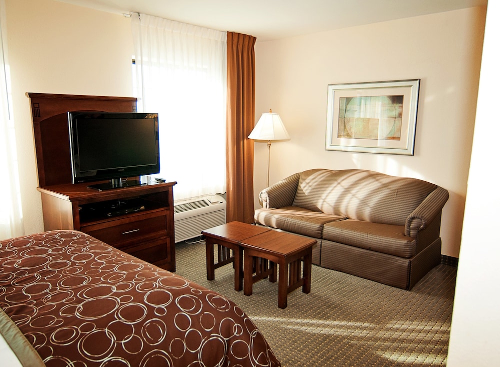 Staybridge Suites Wichita by IHG - photo 8