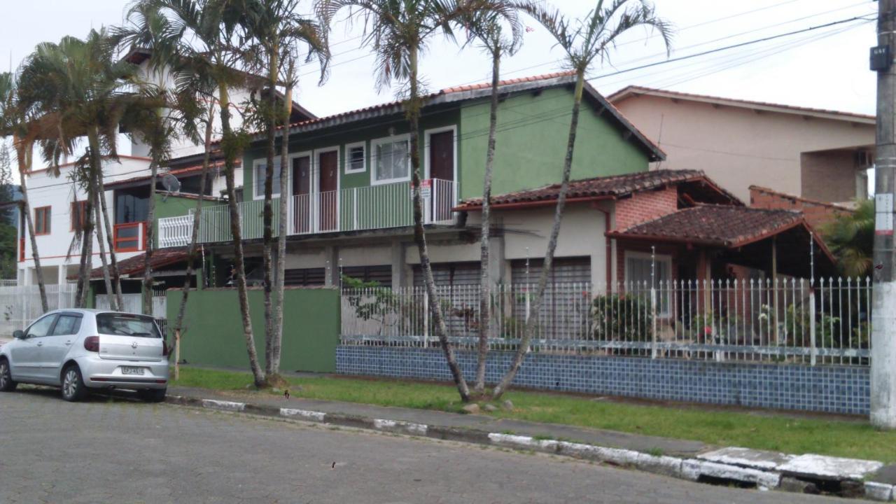 Quatro Irmaos in Caraguatatuba, Brasil