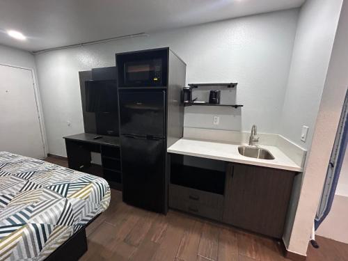 Studio 6 Hemet CA - photo 16