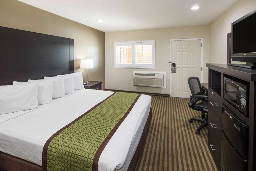 Days Inn by Wyndham El Centro - photo 6