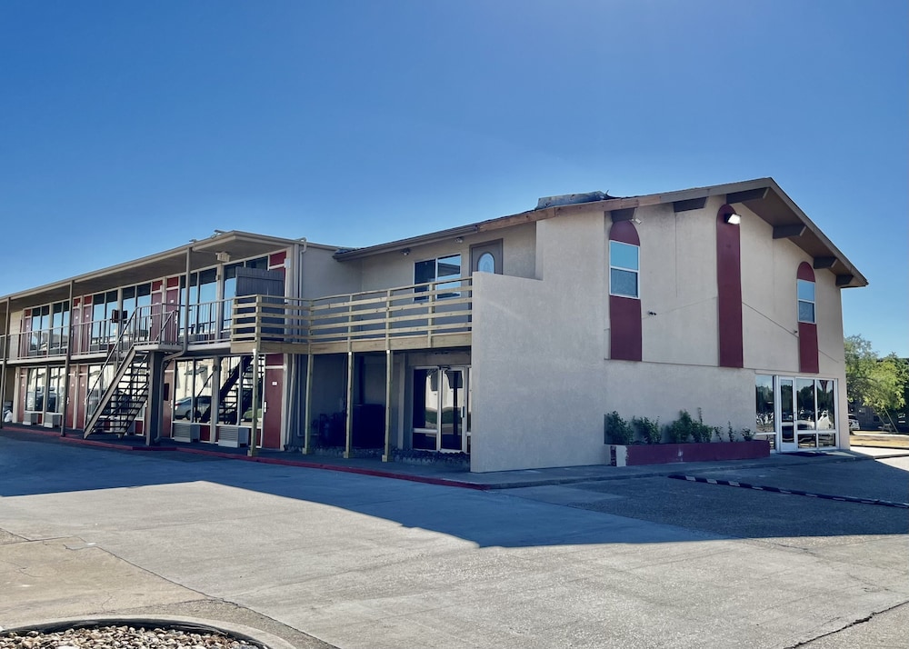 EZ Travel Inn — hotel in College Station