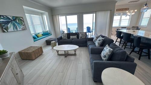 Oceanfront Paradise in Bradenton Beach, United States